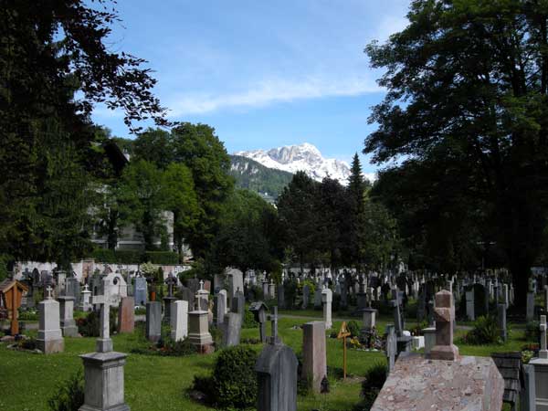 Alter Freidhof_cemetery Berchtesgaden